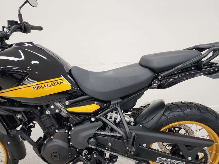 2026 Royal Enfield HIMALAYAN 450 Black