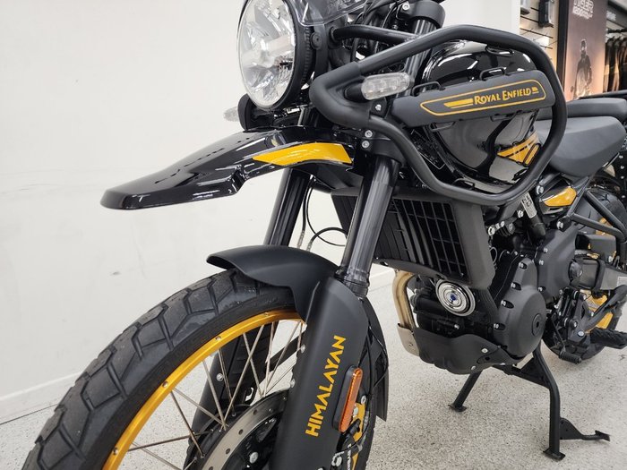 2026 Royal Enfield HIMALAYAN 450 Black