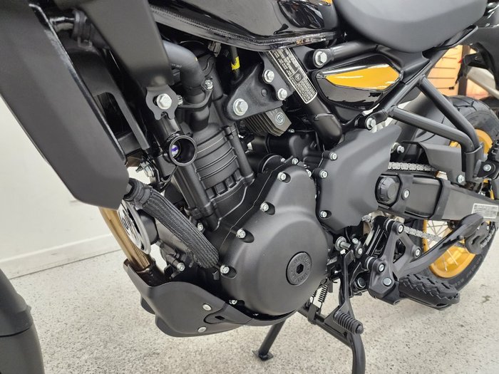 2026 Royal Enfield HIMALAYAN 450 Black