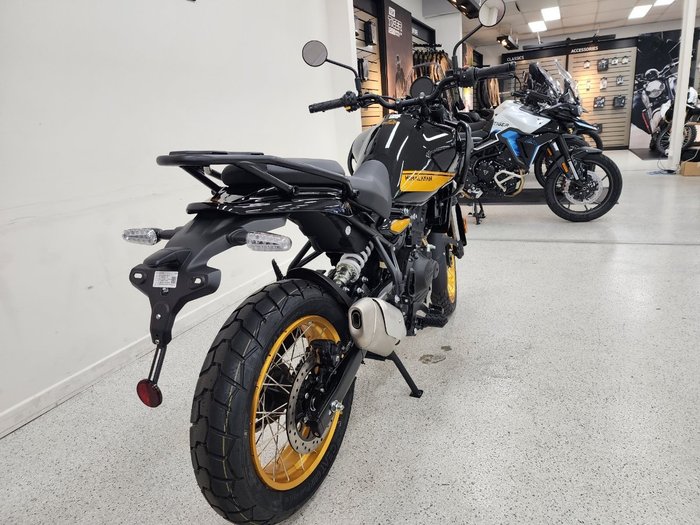 2026 Royal Enfield HIMALAYAN 450 Black