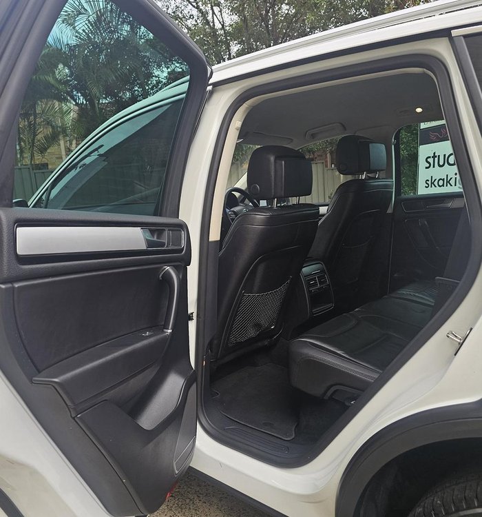 2017 Volkswagen Touareg 150TDI Element 7P MY18 Four Wheel Drive Pure White