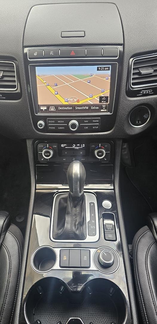2017 Volkswagen Touareg 150TDI Element 7P MY18 Four Wheel Drive Pure White