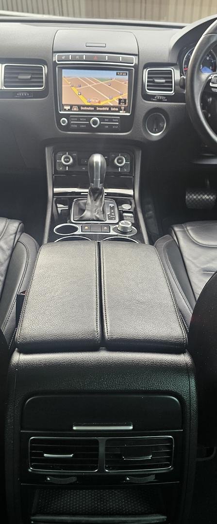 2017 Volkswagen Touareg 150TDI Element 7P MY18 Four Wheel Drive Pure White