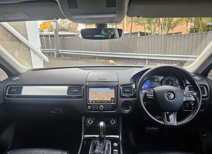 2017 Volkswagen Touareg 150TDI Element 7P MY18 Four Wheel Drive Pure White