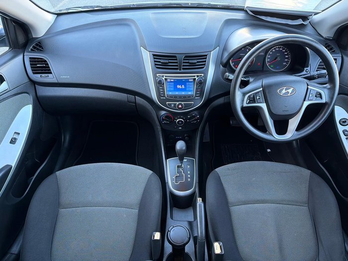 2013 Hyundai Accent Active