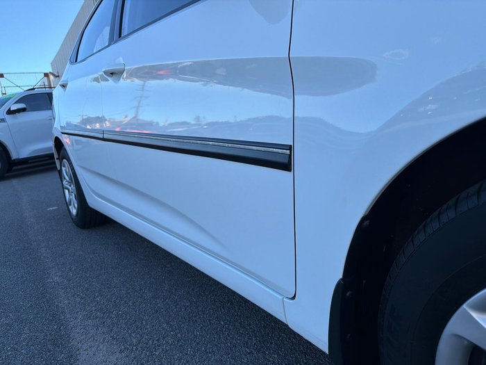 2013 Hyundai Accent Active
