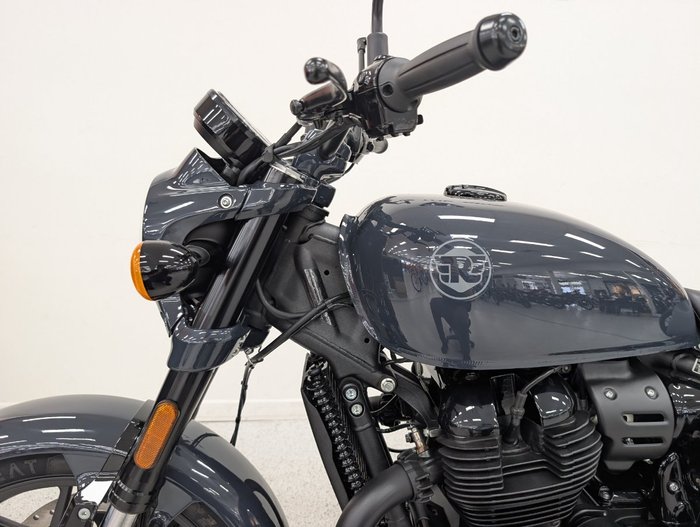 2025 Royal Enfield SHOTGUN 650 grey