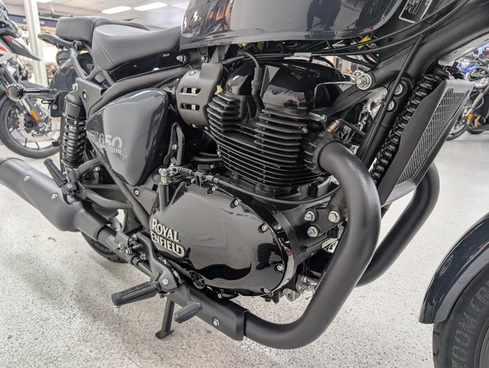 2025 Royal Enfield SHOTGUN 650 grey