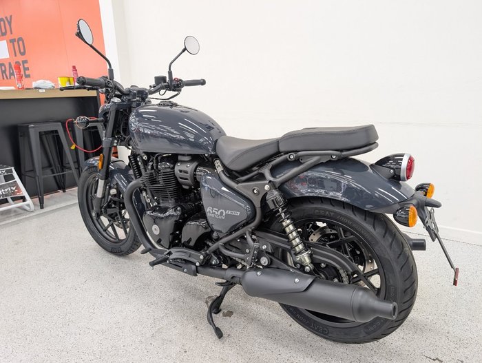 2025 Royal Enfield SHOTGUN 650 grey
