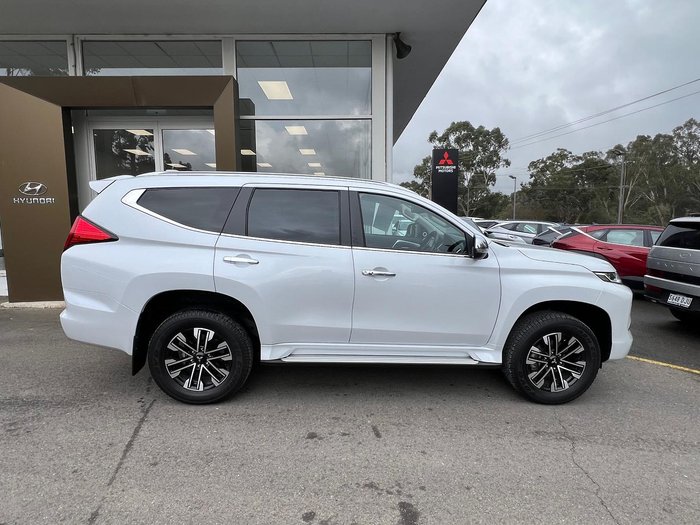 2023 Mitsubishi Pajero Sport Exceed