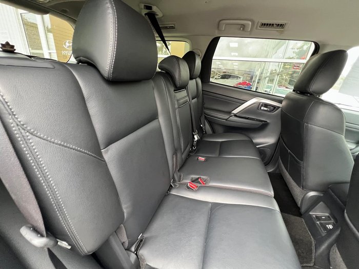 2023 Mitsubishi Pajero Sport Exceed