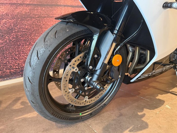 2024 Triumph Daytona 660 LAMS Daytona White