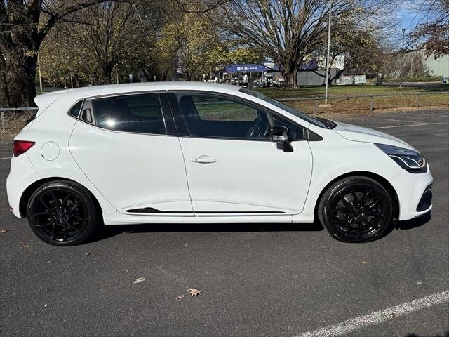 2016 Renault Clio R.S. 200 Sport