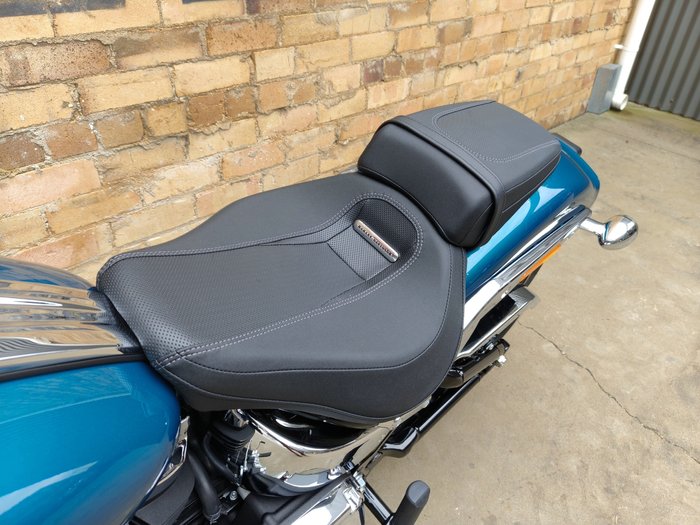 2026 HARLEY-DAVIDSON BREAKOUT 117 (FXBR) ROAD TEAL THUNDER