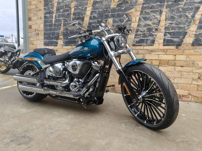2026 HARLEY-DAVIDSON BREAKOUT 117 (FXBR) ROAD TEAL THUNDER