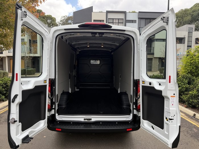 2023 Ford E-Transit 420L