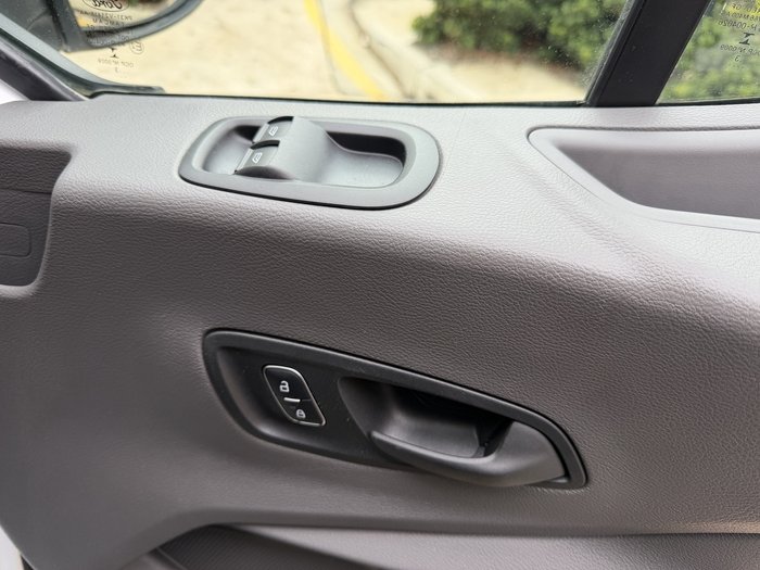 2023 Ford E-Transit 420L