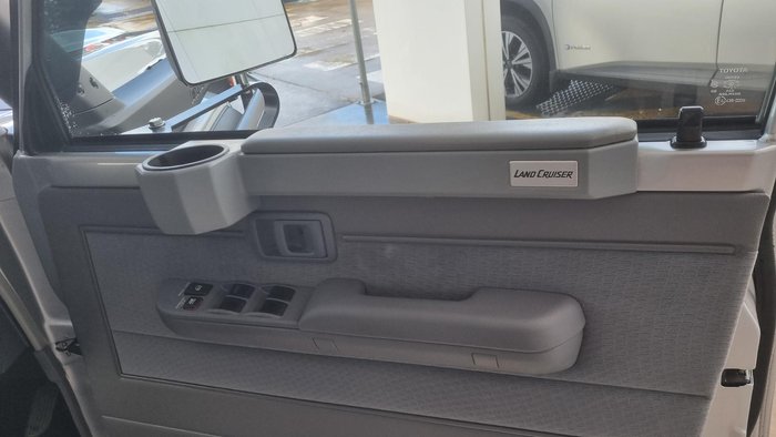 2024 Toyota Landcruiser GXL