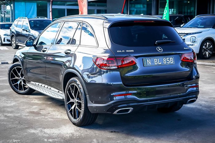 2021 Mercedes-Benz GLC-Class GLC300