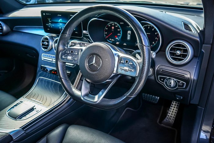 2021 Mercedes-Benz GLC-Class GLC300