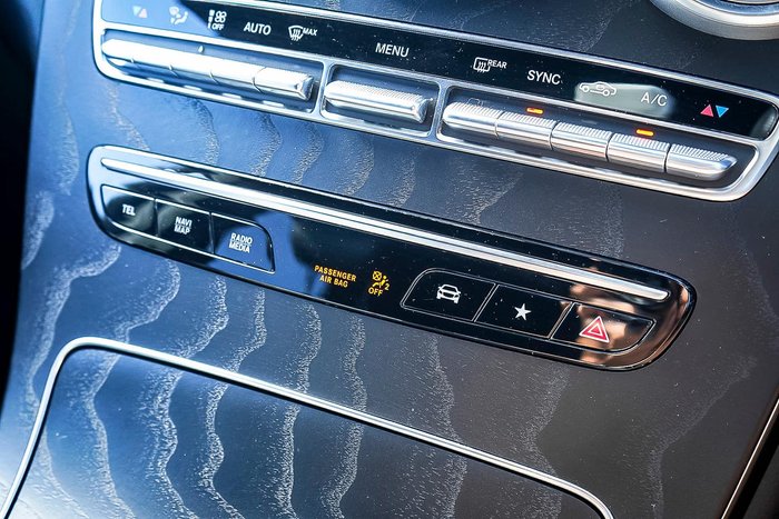 2021 Mercedes-Benz GLC-Class GLC300