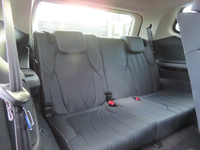 2025 LDV D90 Executive