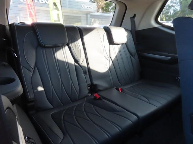 2025 LDV D90 Executive