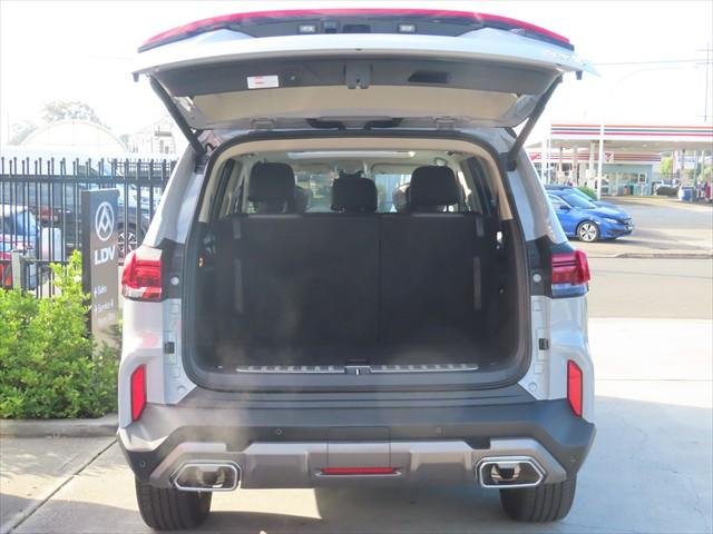 2025 LDV D90 Executive