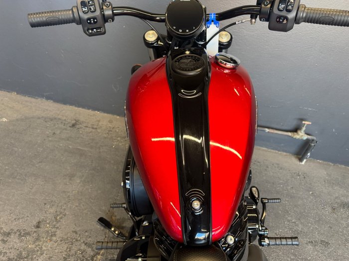 2024 Indian CHIEF DARK HORSE