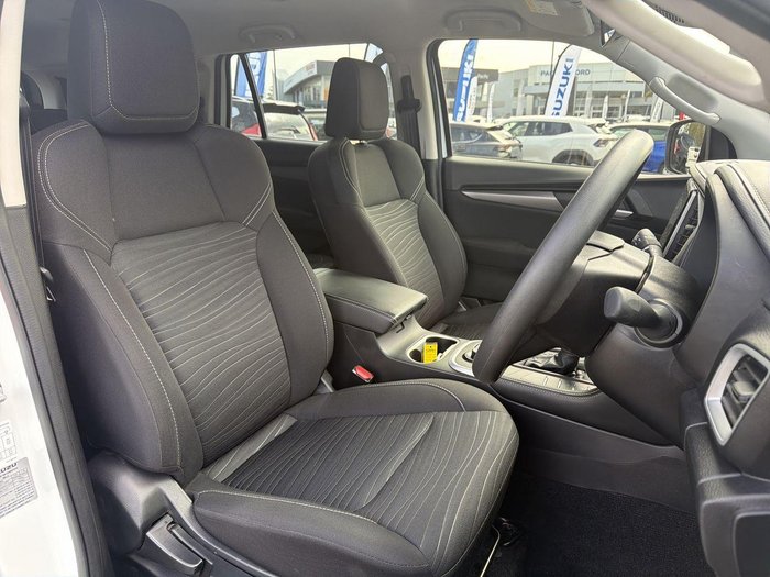 2023 Isuzu MU-X LS-M