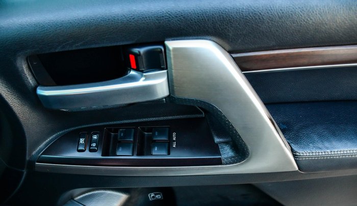2017 Toyota Landcruiser VX