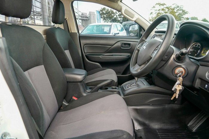 2020 Mitsubishi Triton GLX