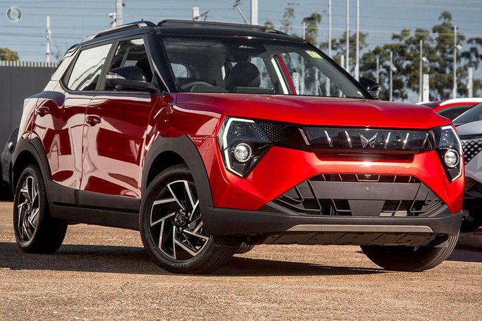 2025 Mahindra XUV3XO