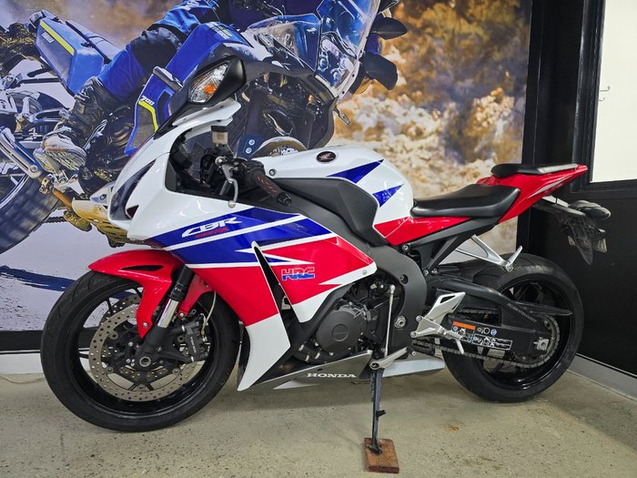 2015 Honda CBR1000RR (FIREBLADE) WHITE