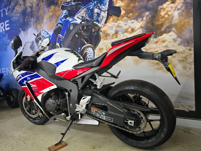 2015 Honda CBR1000RR (FIREBLADE) WHITE