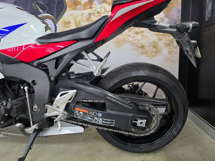 2015 Honda CBR1000RR (FIREBLADE) WHITE