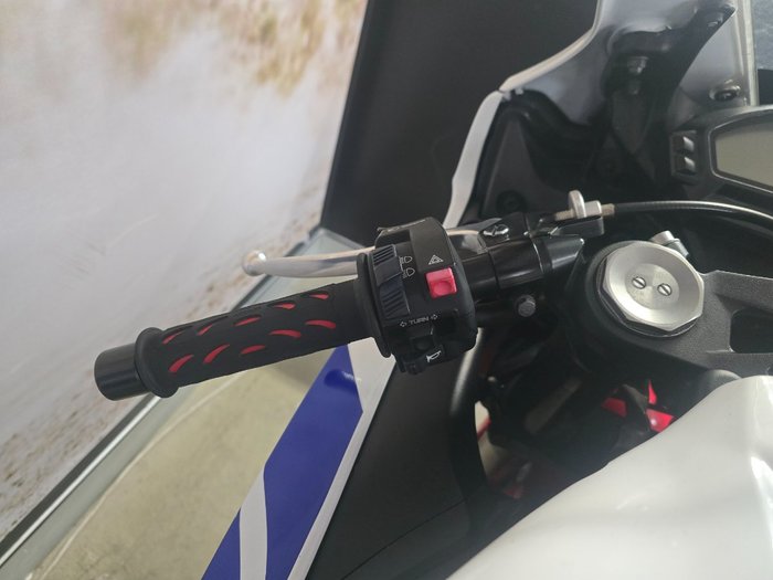 2015 Honda CBR1000RR (FIREBLADE) WHITE