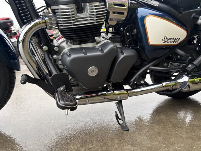 2023 Royal Enfield SUPER METEOR 650 INTERSTELLA CELESTIAL BLUE