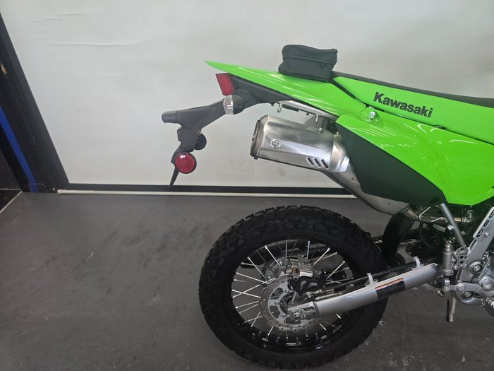 2026 Kawasaki 2026 Kawasaki 300CC KLX300R (KLX300HTFNN) Enduro Green