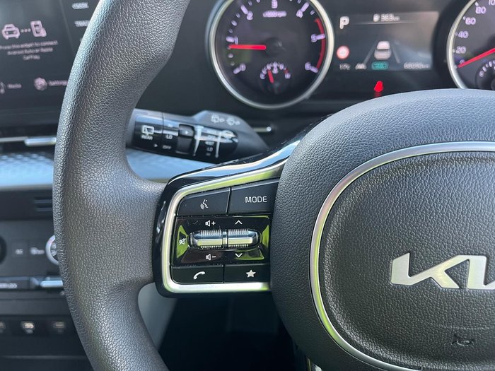 2023 Kia Carnival S