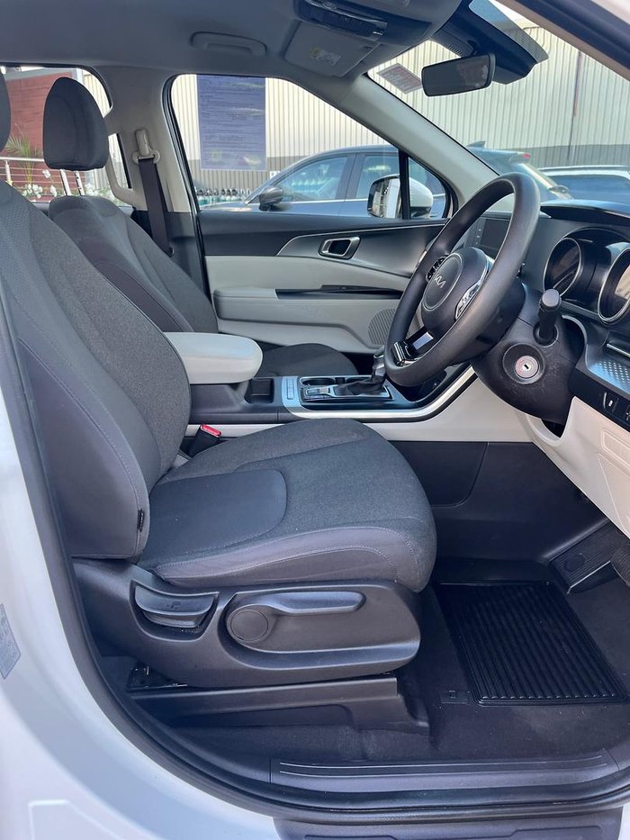 2023 Kia Carnival S