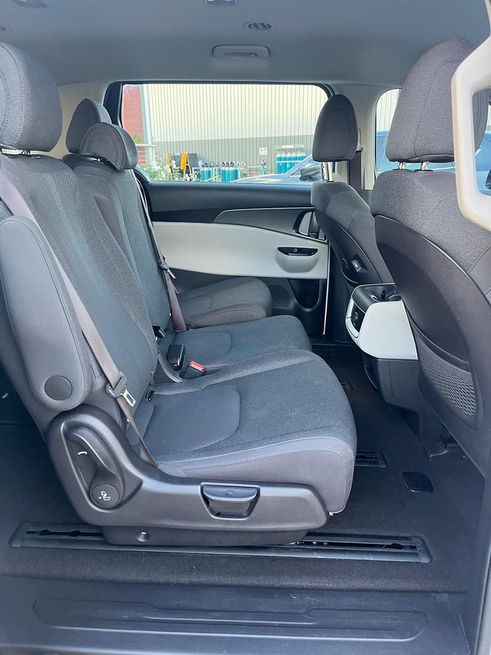 2023 Kia Carnival S
