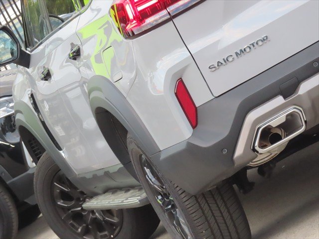 2025 LDV D90 Executive