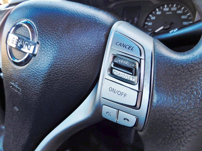 2017 Nissan Navara DX