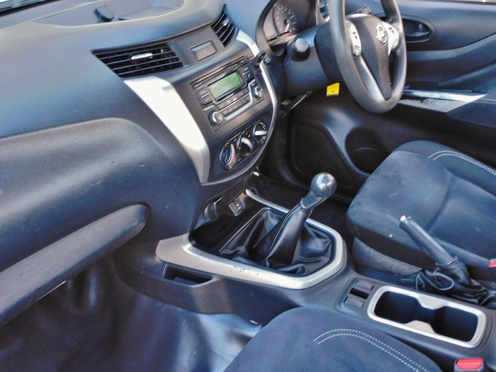 2017 Nissan Navara DX