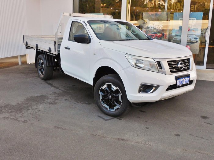 2017 Nissan Navara DX