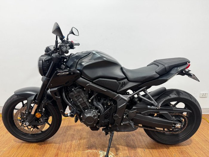 2023 Honda CB650R Black