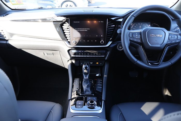 2026 Isuzu MU-X LS-T