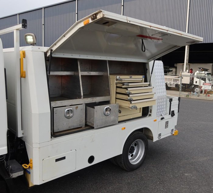 2019 Isuzu N Series NLR 45-150 Servicepack
