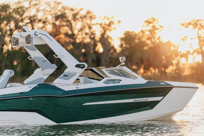 2027 MasterCraft X23